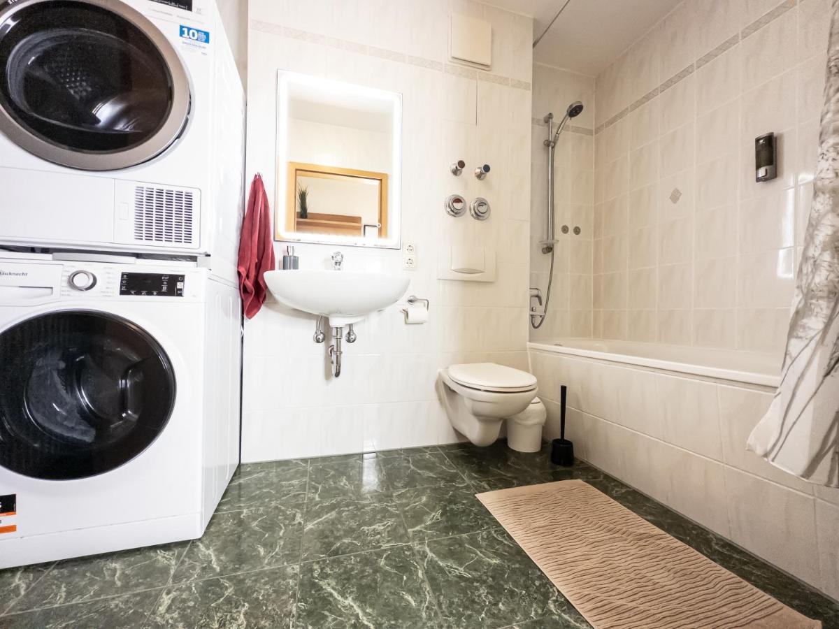 Ambiente-Wohnung - Zentrum Und Park In 5 Minuten Zu Fuss - Parkplatz - Netflix Leipzig Luaran gambar